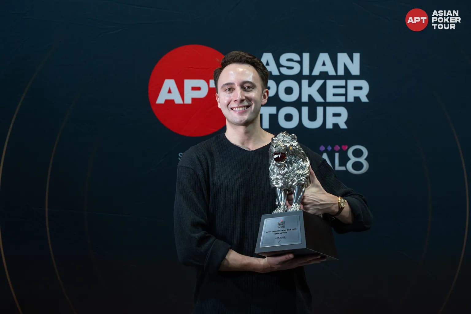 Australia's Julian Warhurst Wins APT Super High Roller for VND 1BN (~USD $42K)