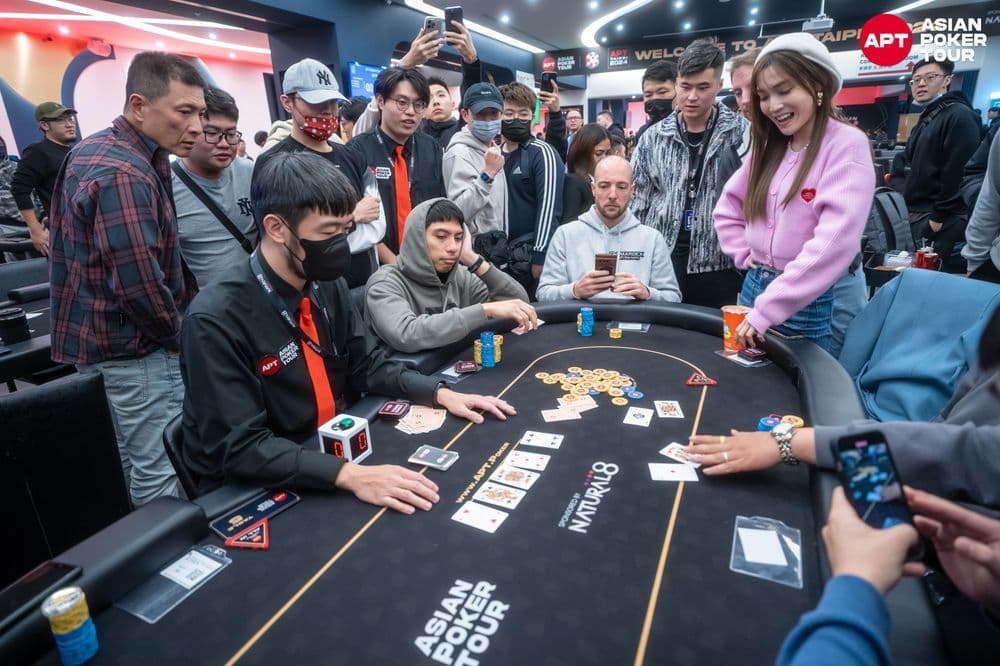 APT tournament gallery images