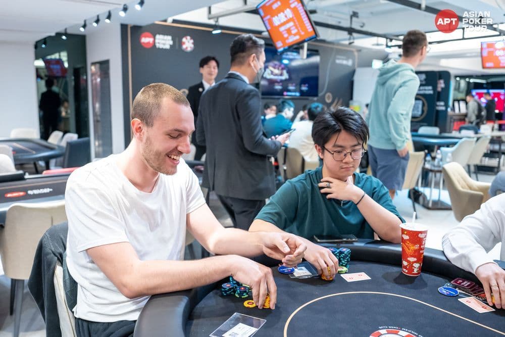 APT tournament gallery images