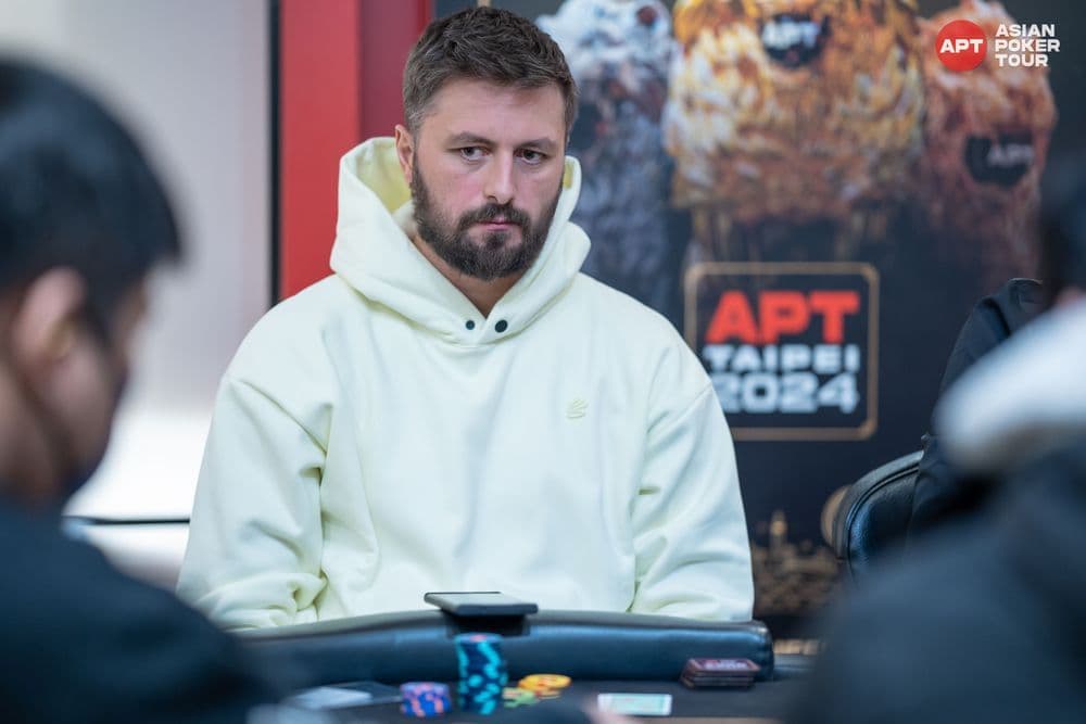 APT tournament gallery images