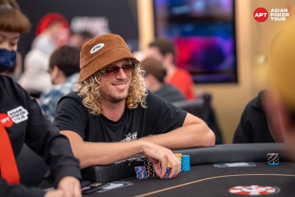 APT tournament gallery images